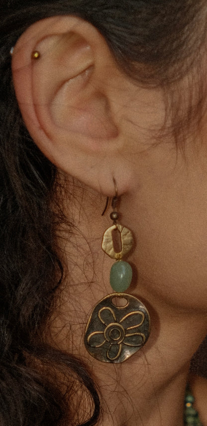 עגיל של פרח